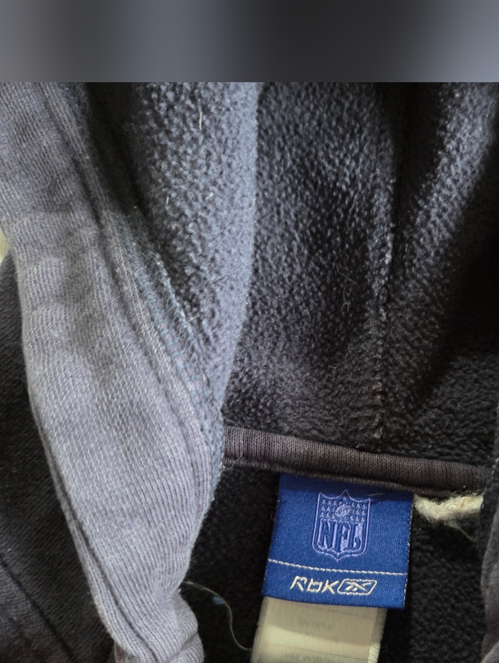 Vintage Reebok Navy and Green Seattle Seahawks Zip Hoodie - Picture 4 of 6